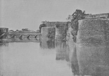 Die von einem Kanal umgebene Festung, Bharatpur